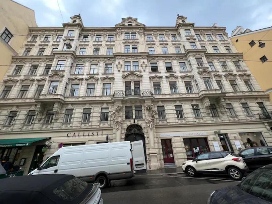 Luxurious Apartment In The Centre Of Відень Екстер'єр фото